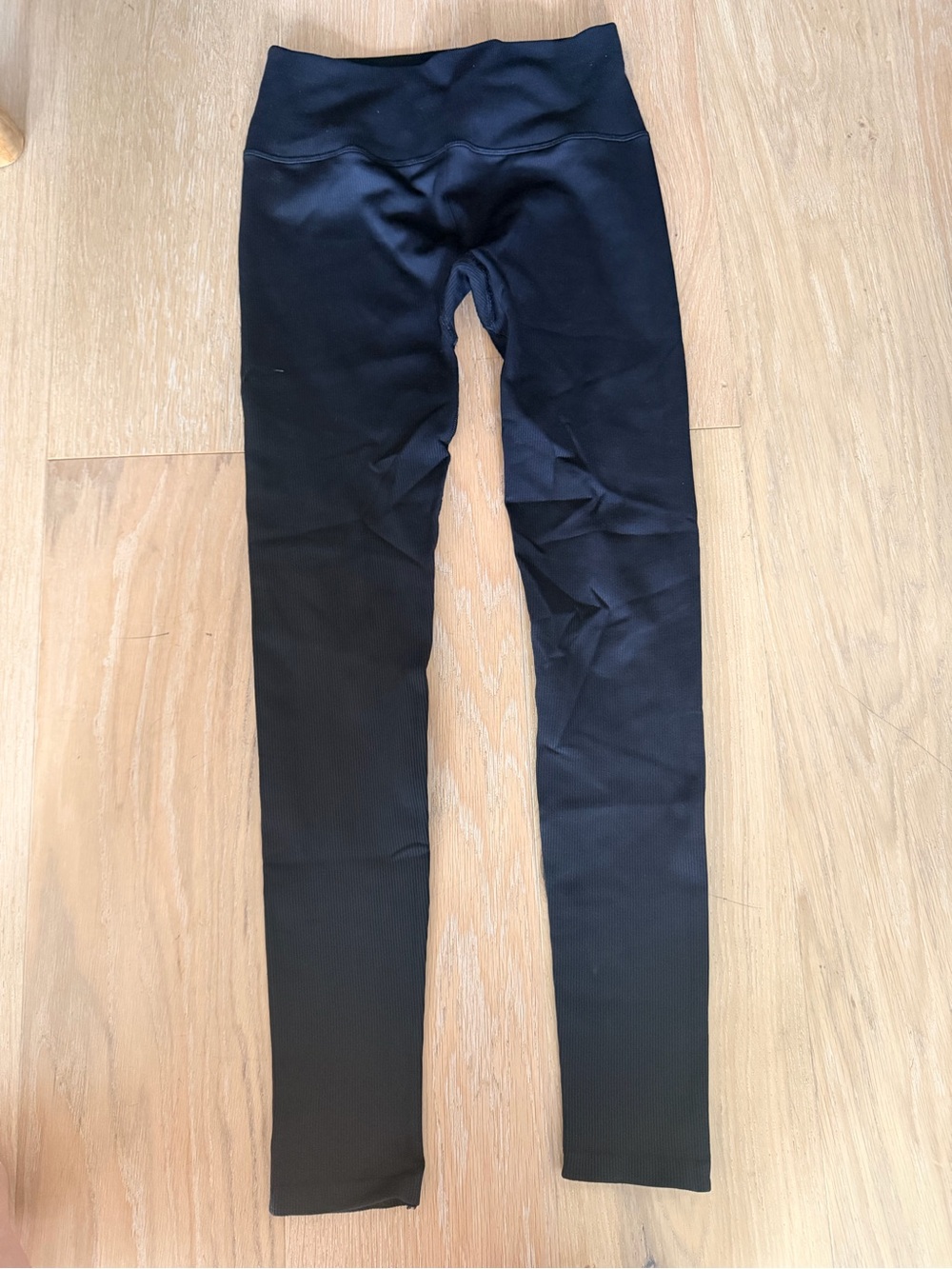 ALO  High-Waist Active Leggings size small